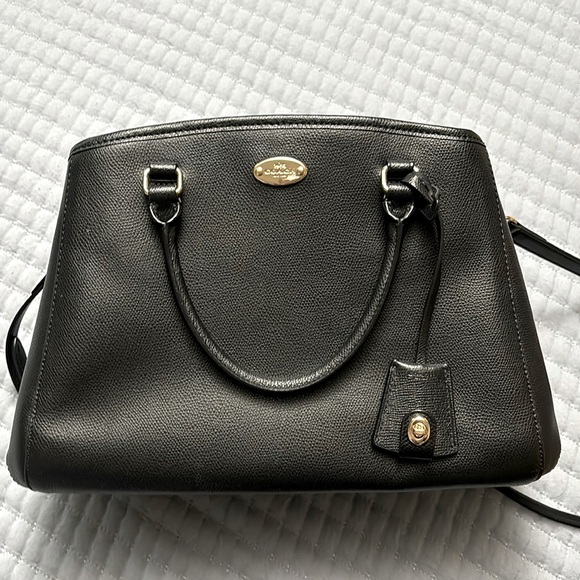 Coach Handbags - Coach black leather crossbody purse 👜